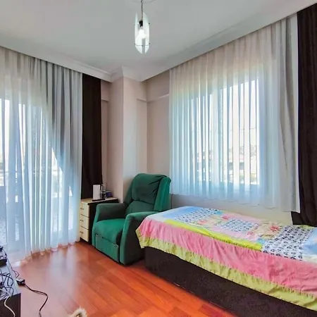 Villa Ghost *